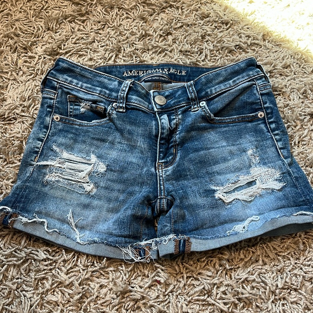American eagle shorts!